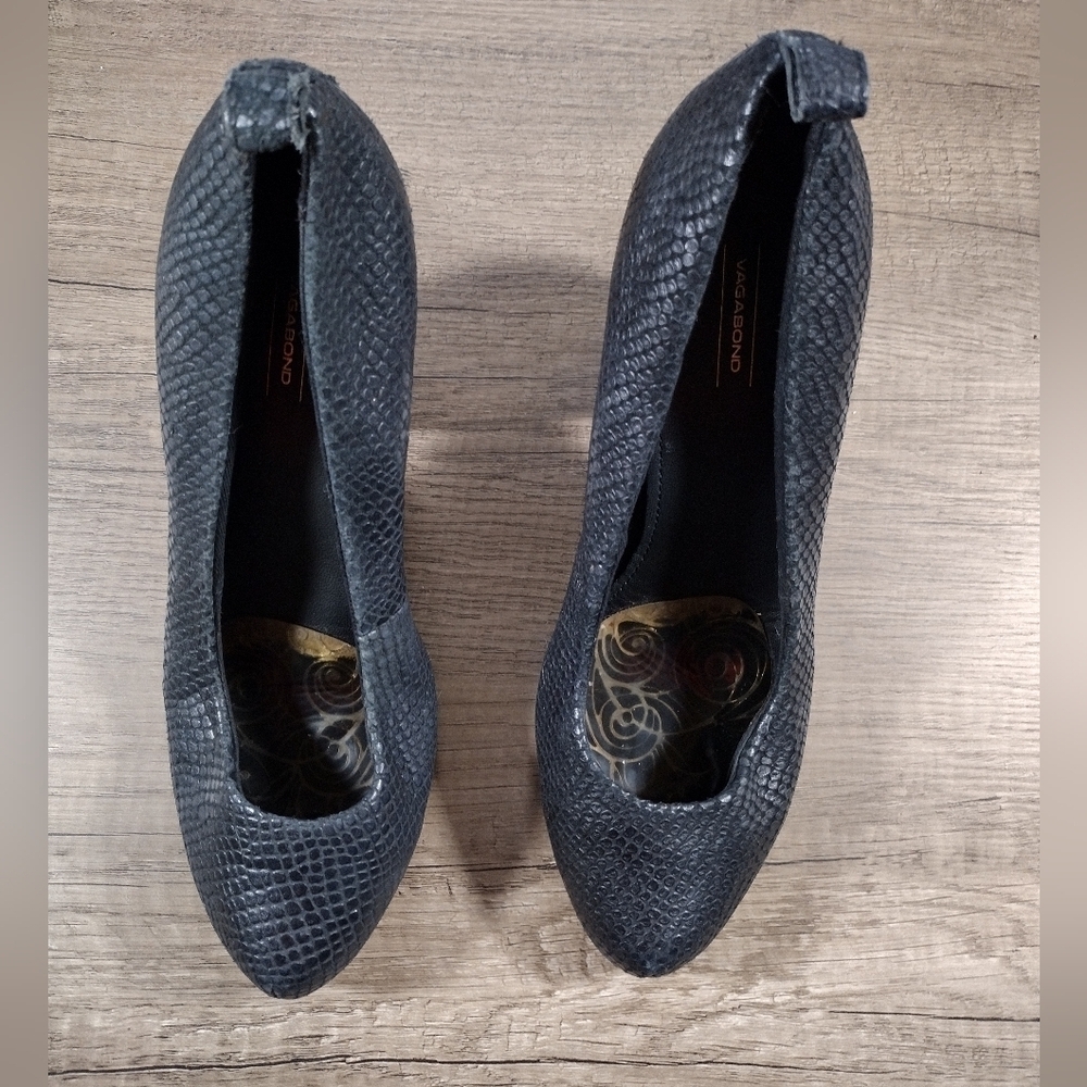 VAGABOND Black leather Snake Print heels Pumps 39 US 9